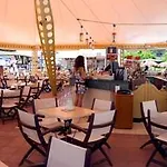 Glarus ホテル サニービーチ