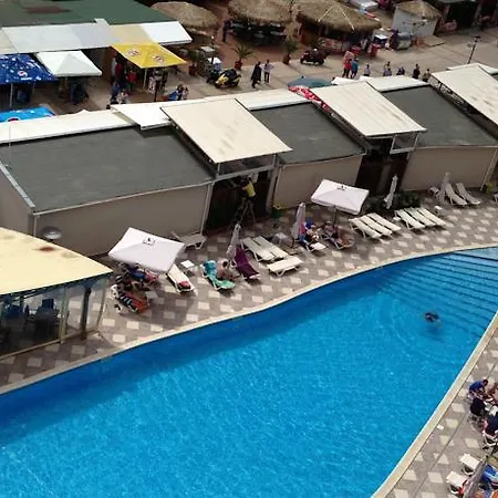 Glarus Beach& Aqua Park 4* סאני ביץ'