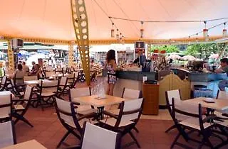 Glarus Beach& Aqua Park מלון סאני ביץ'