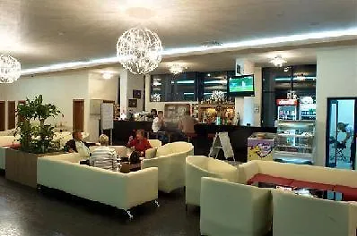 Glarus Beach& Aqua Park סאני ביץ'