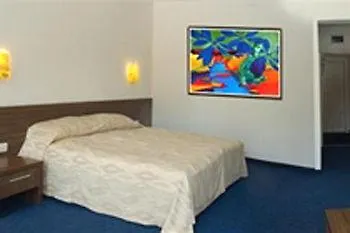 Glarus Beach& Aqua Park 4* סאני ביץ'