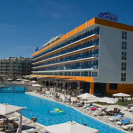 מלון Glarus Beach& Aqua Park סאני ביץ'
