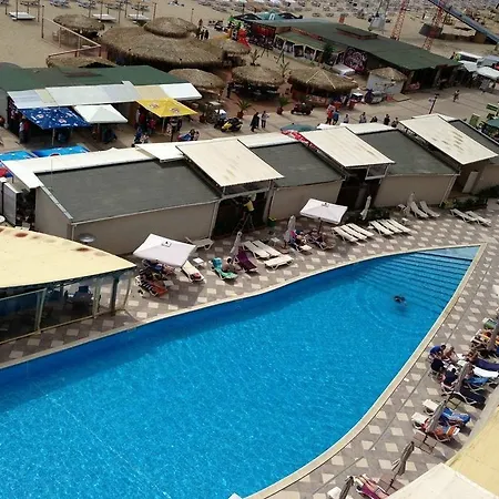 Glarus Beach& Aqua Park 4* סאני ביץ'