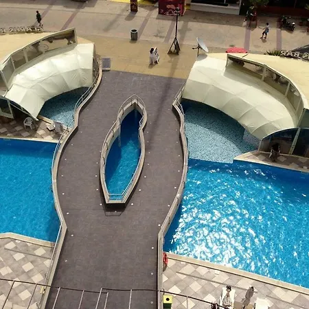Glarus Beach& Aqua Park מלון 4*