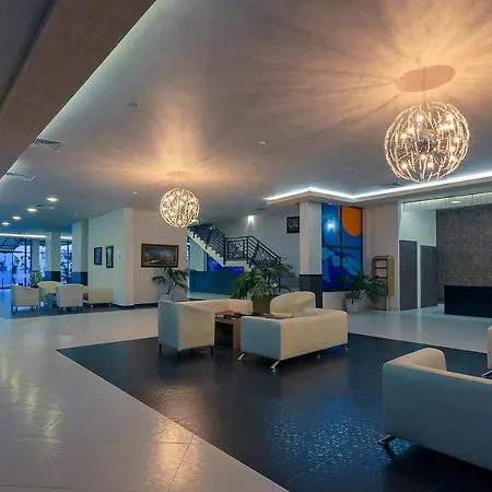 гларус 4*